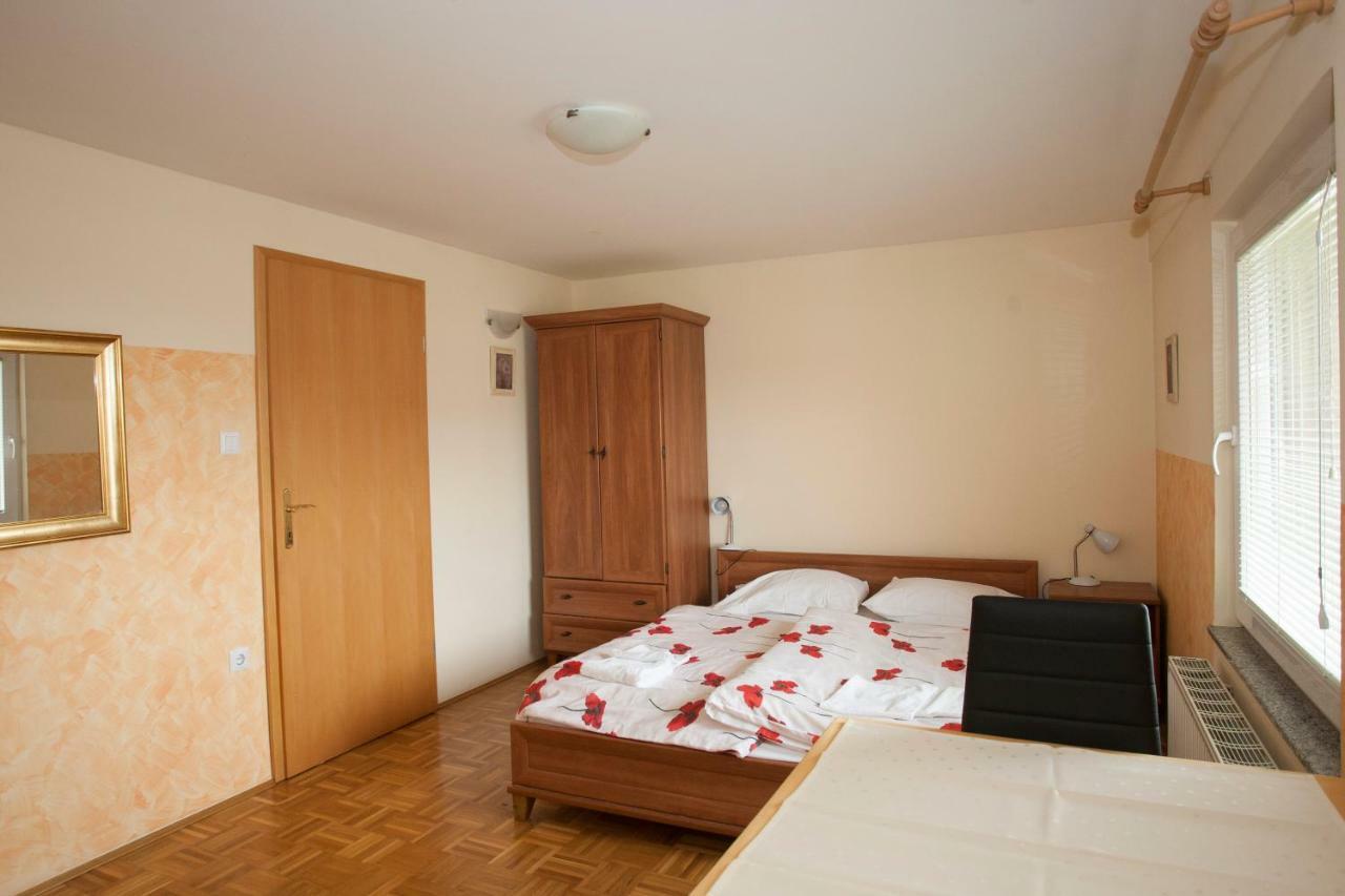 Guest House Celan Spodnja Hajdina Eksteriør bilde