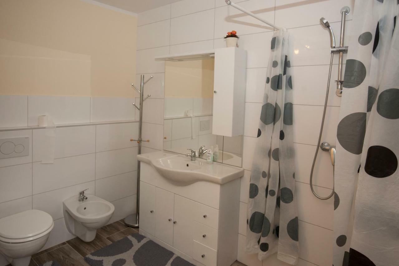 Guest House Celan Spodnja Hajdina Eksteriør bilde