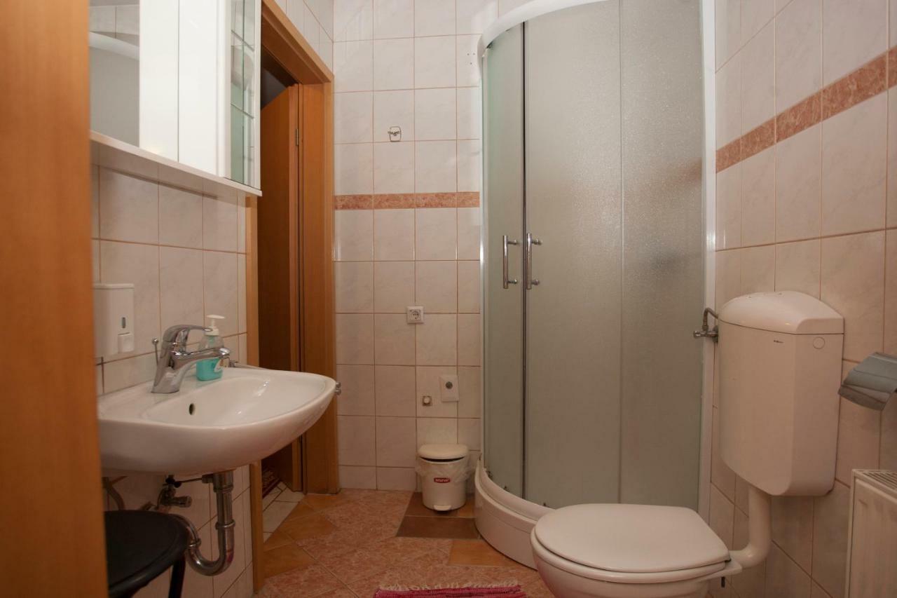 Guest House Celan Spodnja Hajdina Eksteriør bilde